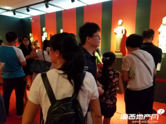 48小時(shí)2萬人 一場(chǎng)展覽掀起泉州愛國熱潮