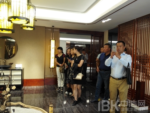 心海伽藍(lán)展廳全新亮相，迎經(jīng)銷(xiāo)商考察團(tuán)首批參觀